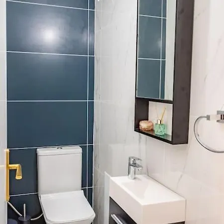 Lovely With Harbor View In Pigadia Appartement