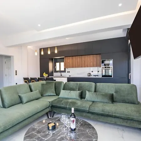 Lovely With Harbor View In Pigadia *